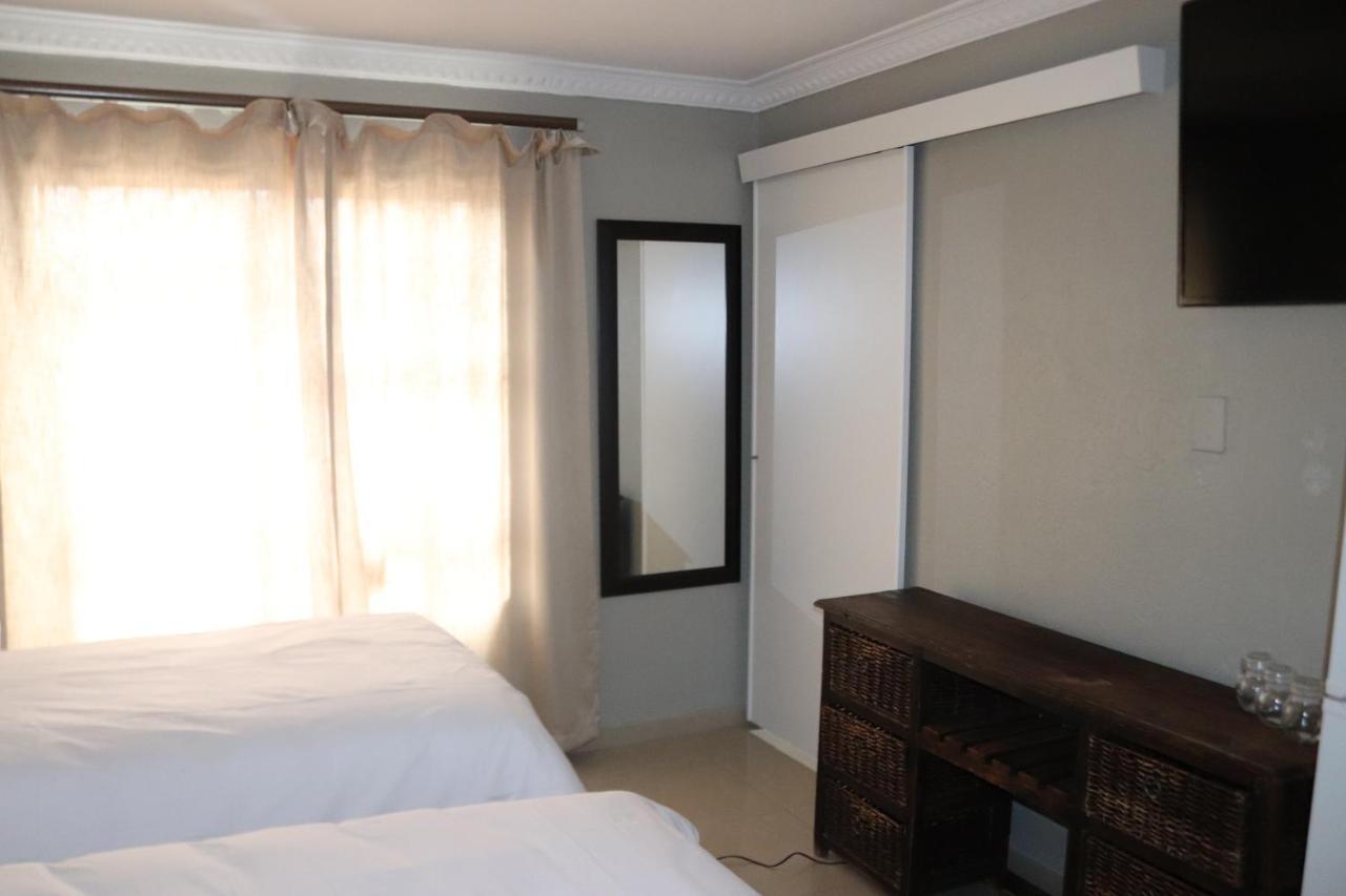 Tlelakufuma Guest House Johannesburg Ngoại thất bức ảnh